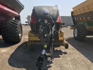 2013 New Holland 330 3X3