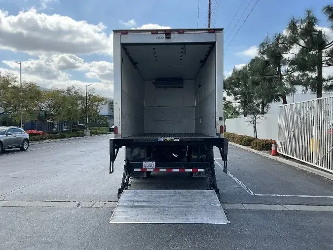 2018 Freightliner M2