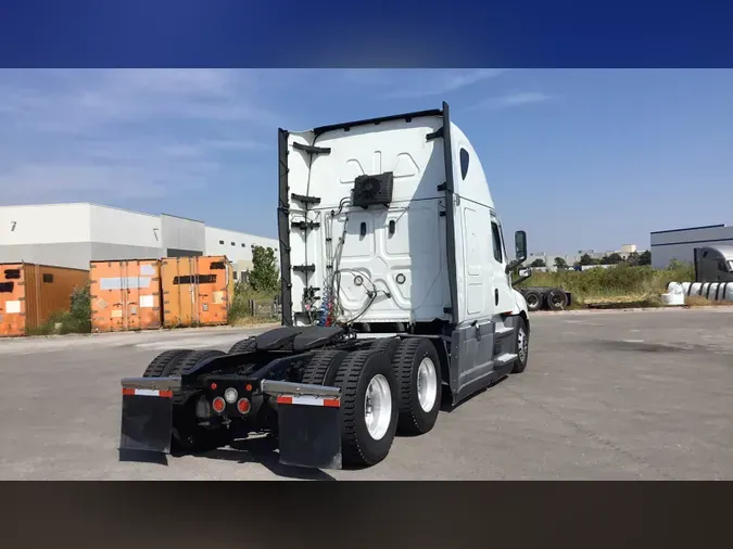 2022 Freightliner Cascadia 126a28bc76054318f4564be8c8e759b74cd