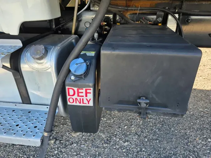 2020 FREIGHTLINER M2 106