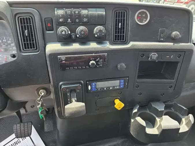 2020 NAVISTAR INTERNATIONAL MV607 (4X2)