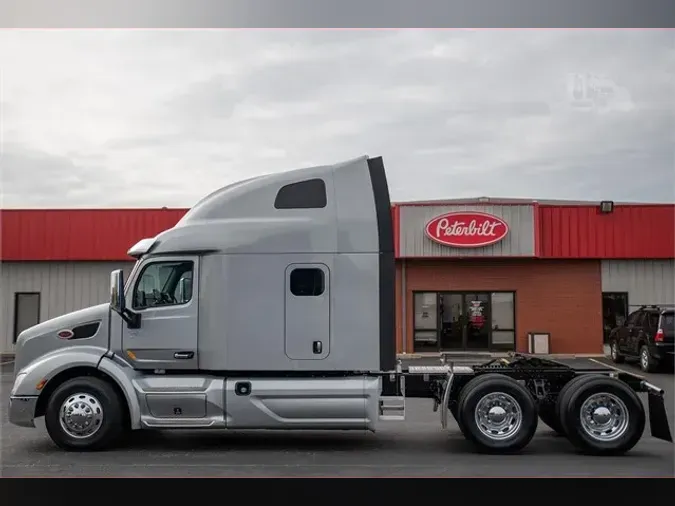 2022 PETERBILT 579