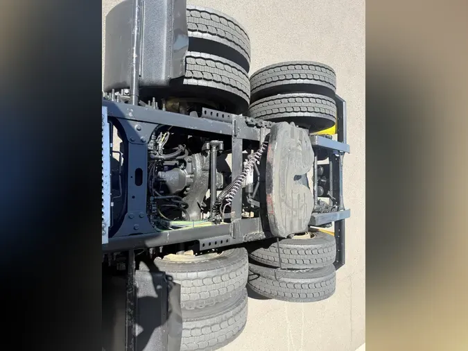 2020 International LT625