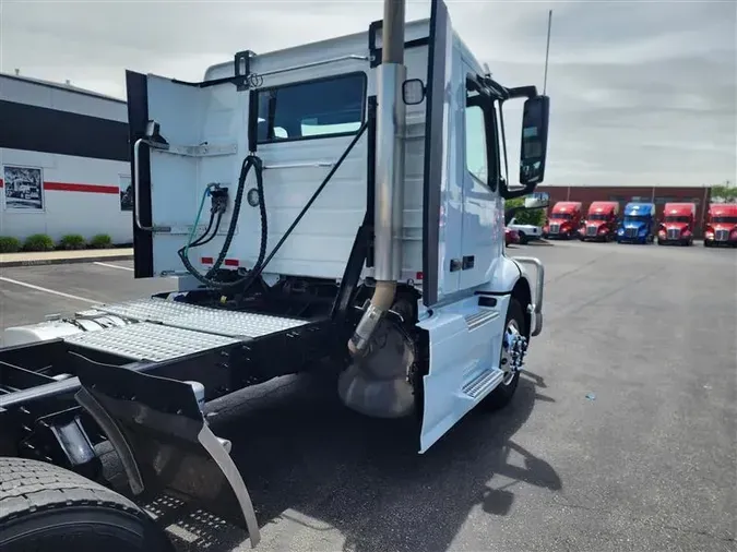 2023 VOLVO VNR64T300a296713a850e7ea83195d49307b201c8