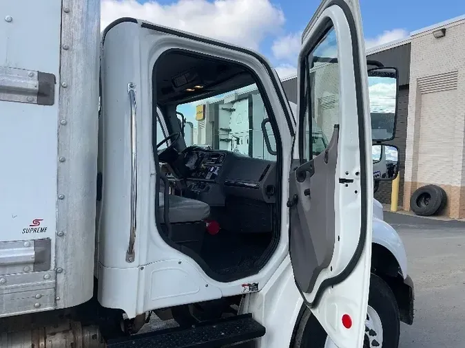 2019 Freightliner M2