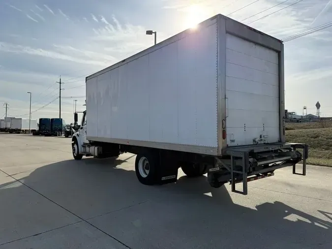 2019 Freightliner M2 106