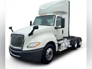 2020 International LT625
