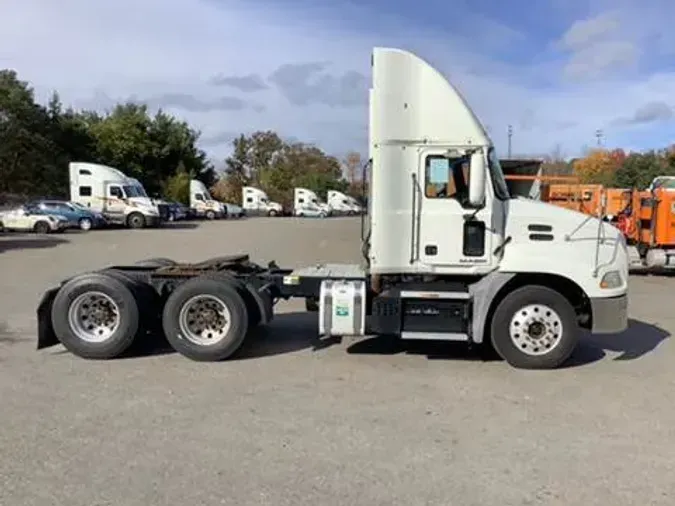 2018 Mack CXU (PINNACLE)