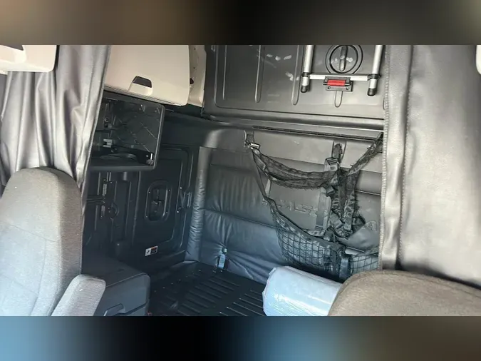 2024 Freightliner Cascadia 126