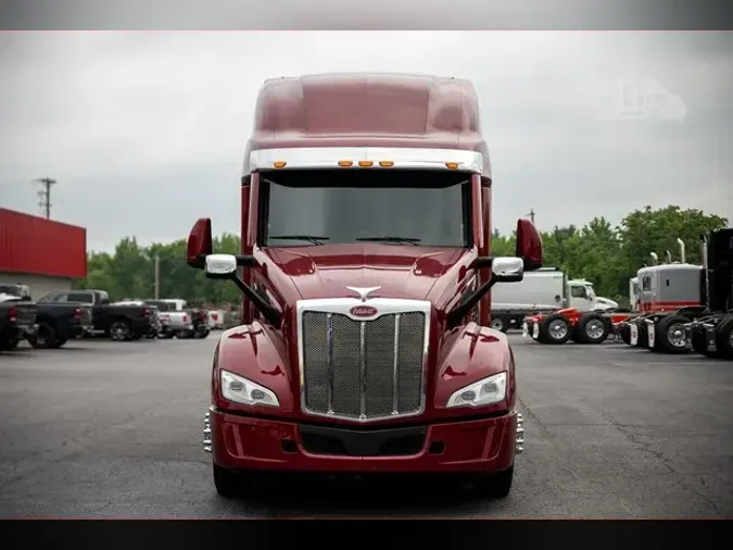 2022 PETERBILT 579