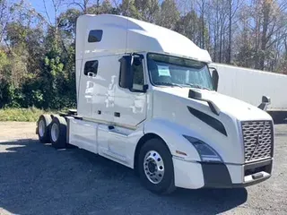 2023 Volvo VNL760