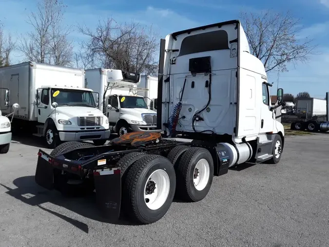 2019 FREIGHTLINER/MERCEDES NEW CASCADIA 126a2a35deba7f723e070351d22a100d7eb
