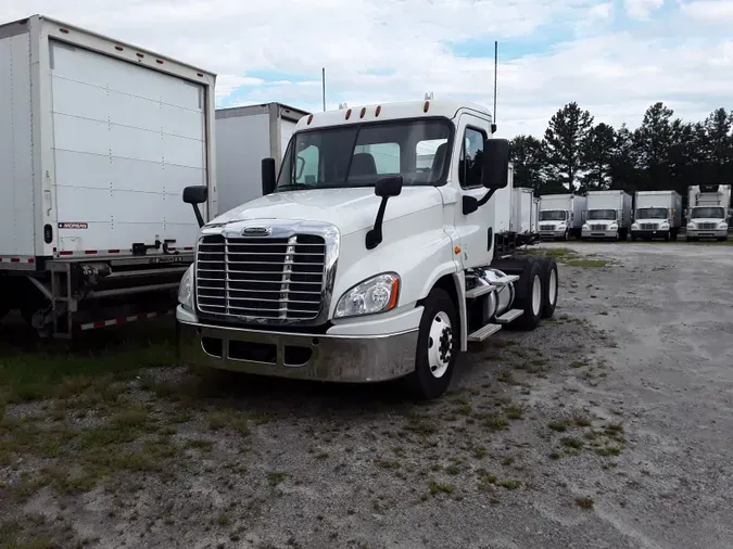 2017 FREIGHTLINER/MERCEDES CASCADIA 125a2a3c984b1bbe1256d530873f2707e0f