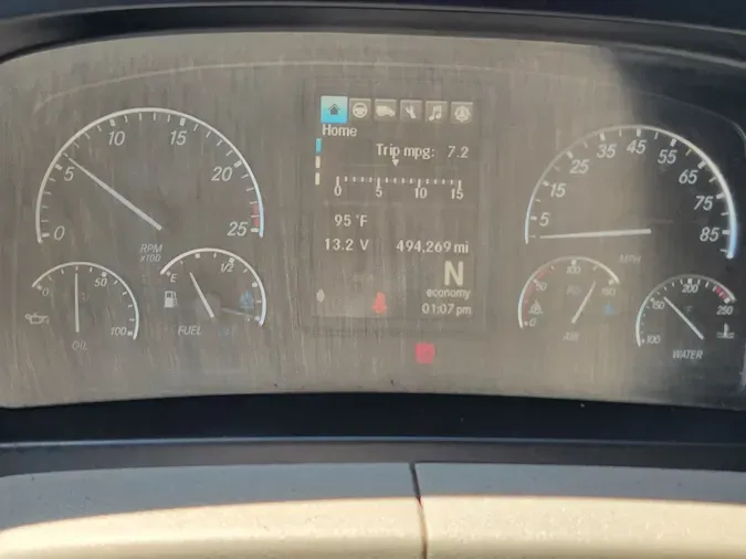 2021 FREIGHTLINER Cascadia 126