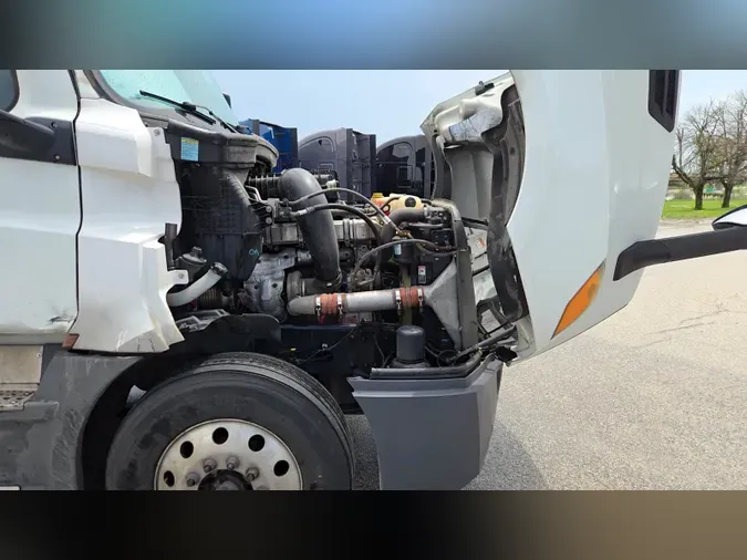 2019 Freightliner Cascadia 126a2acebbbceb6c8446cf79f655c6e3586