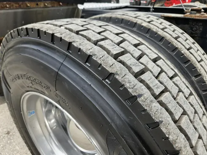 2022 KENWORTH T680