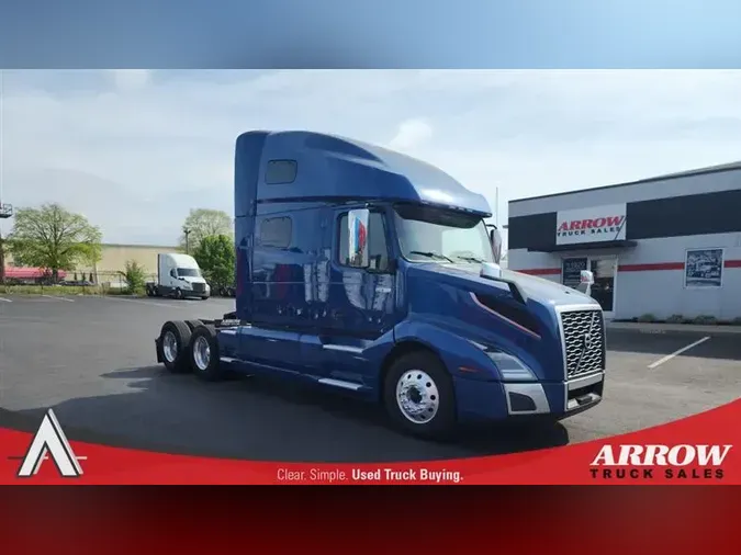 2023 VOLVO VNL760