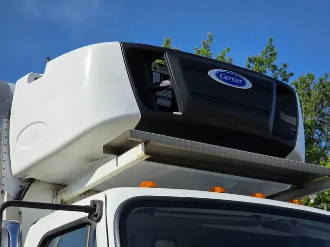 2016 FREIGHTLINER M2 106