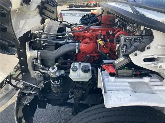 2016 FREIGHTLINER BUSINESS CLASS M2 106