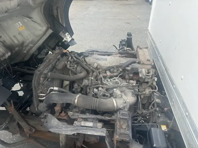 2020 ISUZU NQR