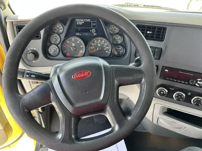 2021 Peterbilt 579