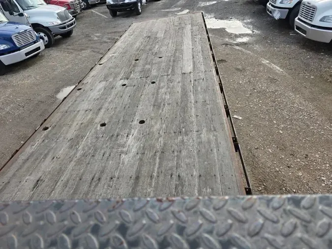 2018 FREIGHTLINER/MERCEDES M2 106