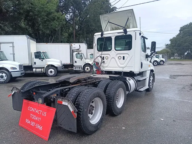 2018 FREIGHTLINER/MERCEDES CASCADIA 125