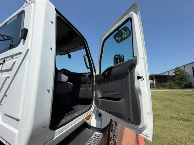 2022 INTERNATIONAL LT625