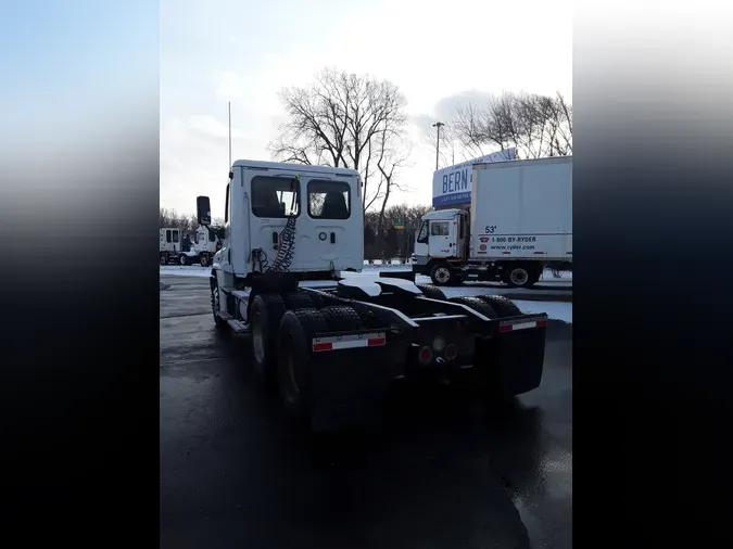 2018 FREIGHTLINER/MERCEDES CASCADIA 125