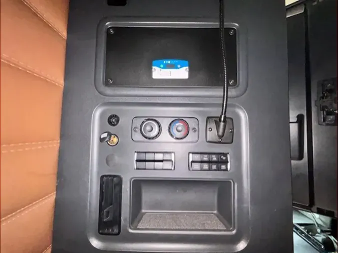 2023 Freightliner Cascadia 126