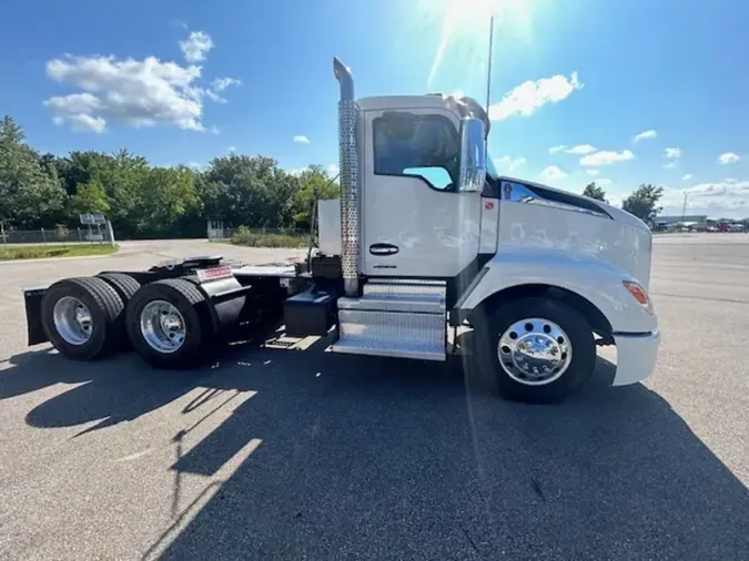 2023 Kenworth T680