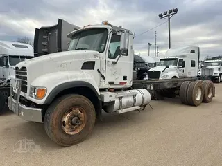 2006 MACK GRANITE CV713