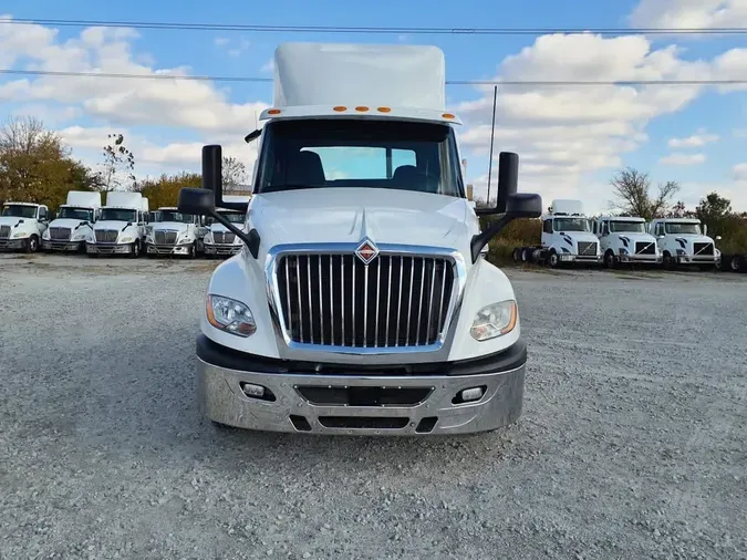 2019 NAVISTAR INTERNATIONAL LT625 DAYCAB T/Aa2c70b979af6fde524795ed95cb7bbd9