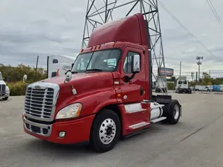 2013 FREIGHTLINER/MERCEDES CASCADIA 125