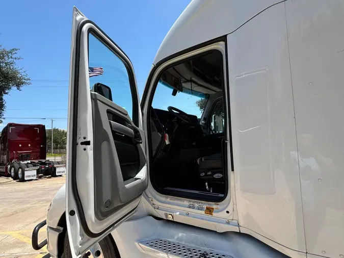 2022 Kenworth T680