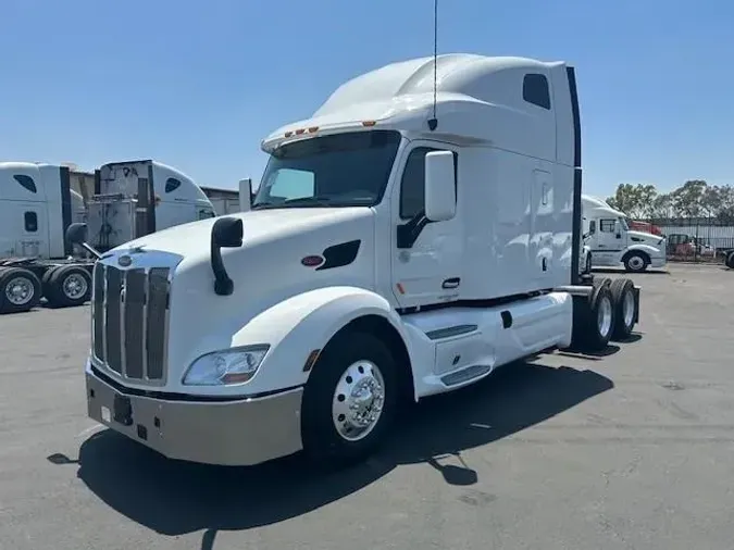 2022 Peterbilt 579