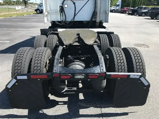 2019 Volvo VNL64670