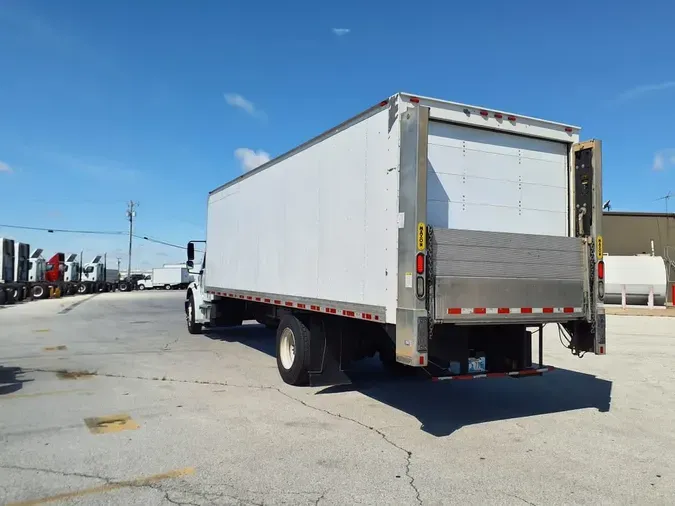 2019 FREIGHTLINER M2 106