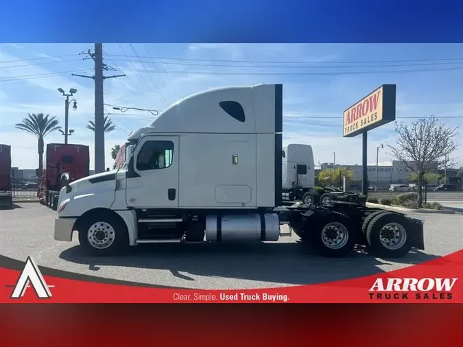 2019 FREIGHTLINER CA126