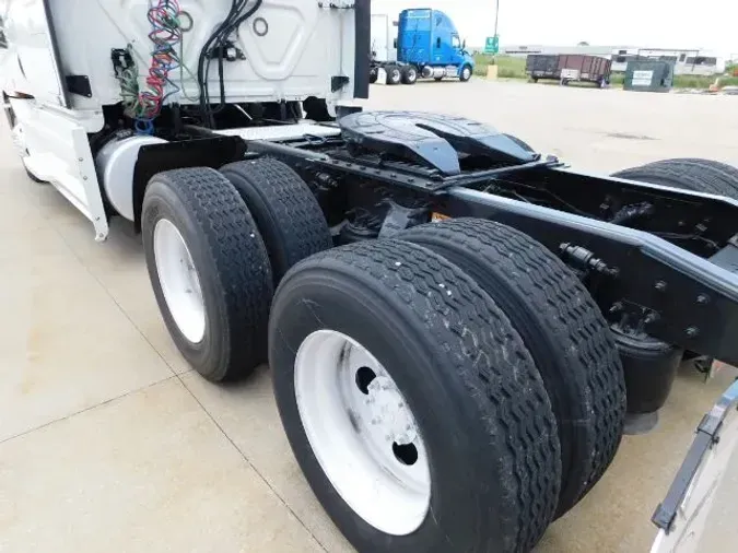 2020 Freightliner New Cascadia 126