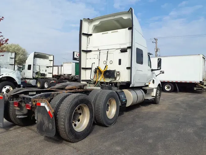 2019 NAVISTAR INTERNATIONAL LT625 SLPR CAB