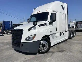 2022 FREIGHTLINER Cascadia 126