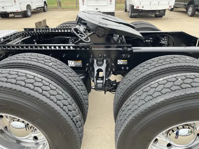 2023 Peterbilt 579