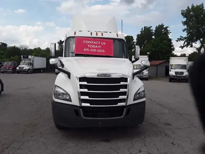 2020 FREIGHTLINER NEW CASCADIA 126