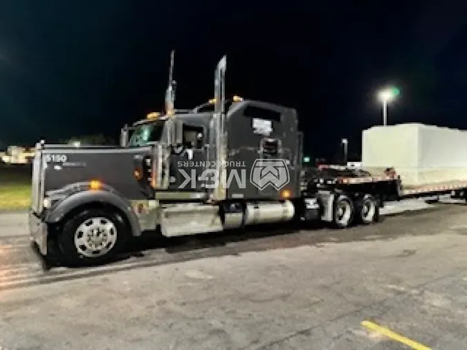 2022 KENWORTH W900L