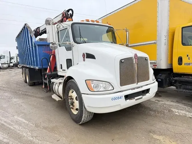 2013 KENWORTH T370