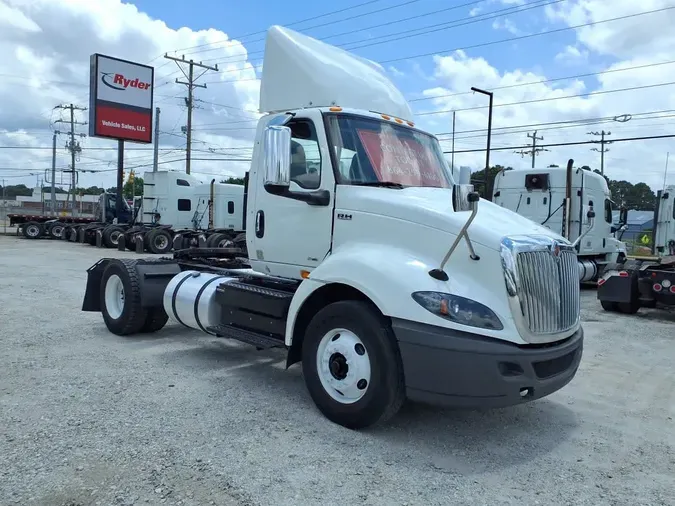 2020 NAVISTAR INTERNATIONAL RH613 DAYCAB S/A