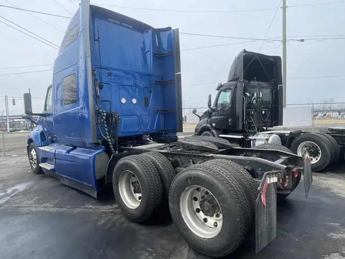 2022 International LT625