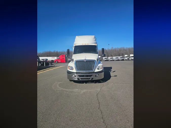 2019 NAVISTAR INTERNATIONAL LT625 SLPR CAB