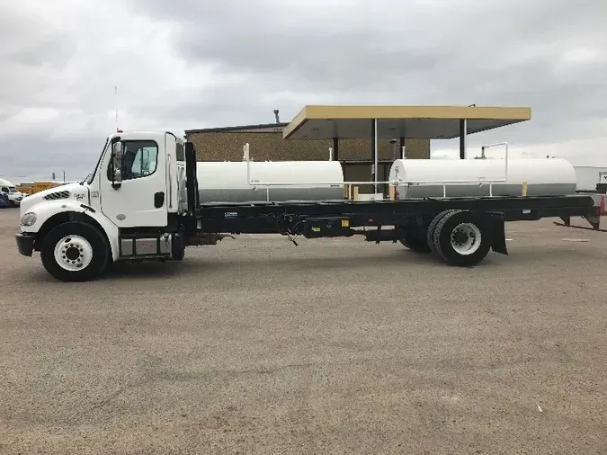 2018 Freightliner M2